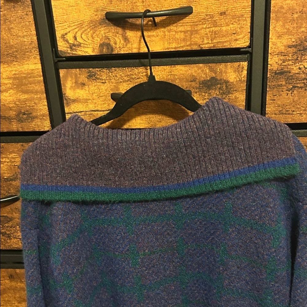 Zara Women's V-Neck Sweater (NWOT) - Picture 6 of 7